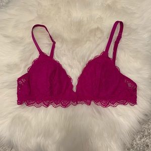 NWOT La SENZA Pink Lace Bralette 2/$30💜